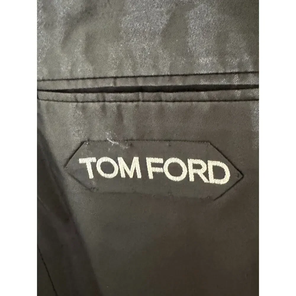 Tom Ford Windsor Black Peak Lapel Wool Tuxedo 52 42R US 38x30 Trousers